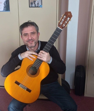 Simon SCHEMBRI - Professeur de Guitare Classique